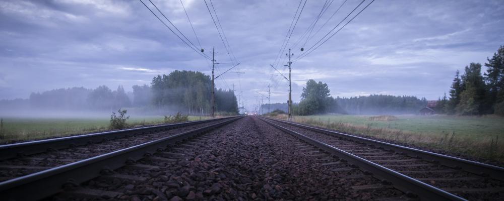 Den nya järnvägen Göteborg–Borås kan kosta över åtta miljarder per mil. Foto: daniel moqvist unsplash