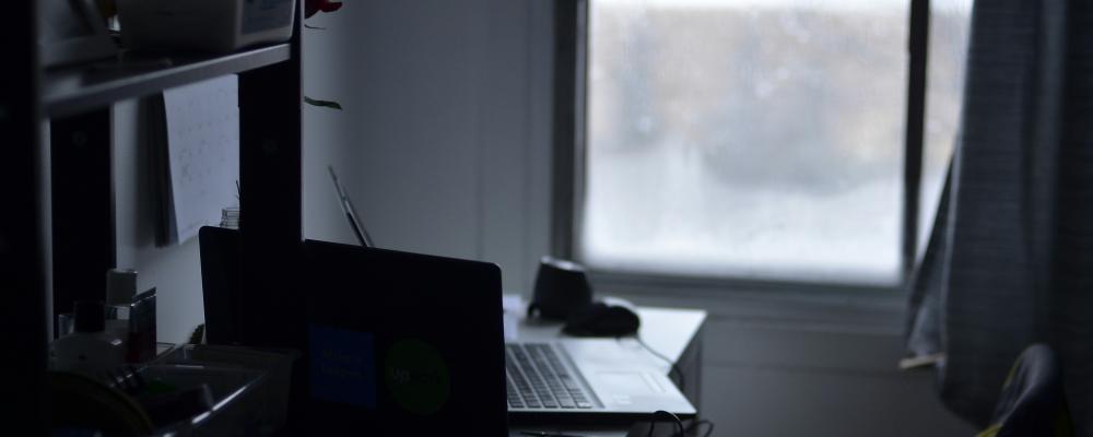 Försvarets radioanstalt får i uppdrag att följa upp arbetet med Sveriges cybersäkerhet. Foto: Joy Real/Unsplash