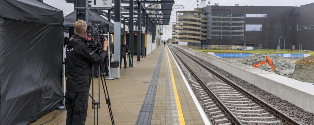 Bygget av terminalen är det största infrastrukturprojektet i sitt slag i Estland. Arbetet genomförs i etapper, och tågtrafiken kommer att pågå utan avbrott under hela byggperioden. När Rail Baltica står färdig och tas i drift år 2030, kommer det första höghastighetståget mellan Tallinn och Warszawa att avgå från Linda-terminalen. Foto: Rail Baltica Estland