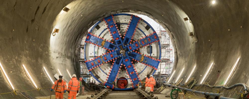 Storbritanniens största infrastrukturprojekt HS2. Ett steg i taget. Bilden visar genombrottet i Chilterntunnel. Foto: HS2