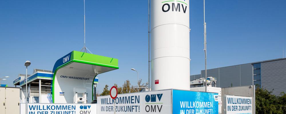"Välkommen till framtiden!", står det på väggen vid OMV:s vätgastankstation i Asten i norra Österrike. Stationen kommer att stängas permanent den 30 juni. Foto: OMV Solutions GmbH