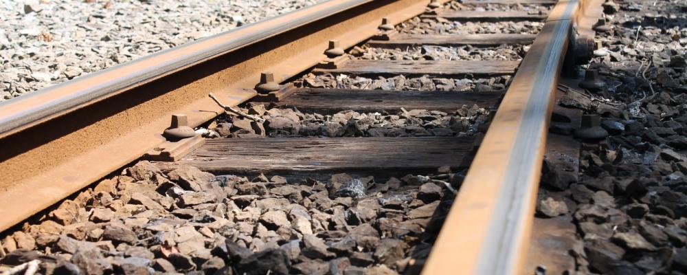 Heidelberg Materials levererar CCS-cement till betongsliprar för norska järnvägen inom ett nytt långsiktigt avtal mellan Bane NOR och Sateba. Foto: bales photography unsplash