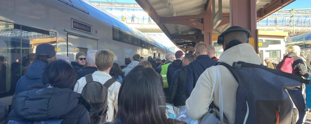 Tågförsening vid Göteborgs central sommaren 2025. Foto: Privat
