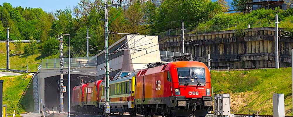 Nedräkningen har börjat: Den 14 december 2025 tas Koralmbanan mellan Graz och Klagenfurt i drift och markerar därmed början på en ny era för södra Österrike. Dags för en överblick över de många imponerande inslagen längs den nya järnvägssträckan.