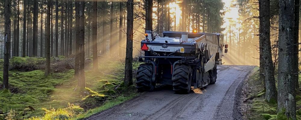 Beläggningsarbete. Foto: Peab