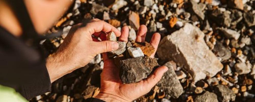 Förslaget innebär en efterlängtad förändring som rör hanteringen av icke förorenad jord och annat naturligt förekommande material från bygg- och anläggningsverksamhet. Foto: SBMI