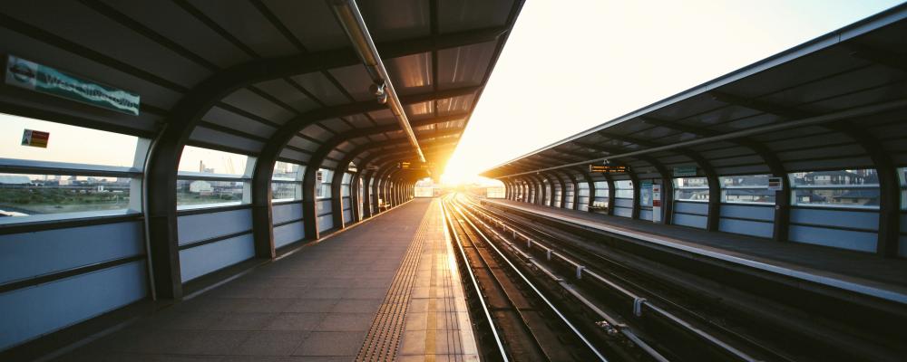 Uppdraget är en central del av Trafikverkets arbete för att säkra och vidareutveckla det svenska järnvägsnätet. Foto: charles forerunner /unsplash