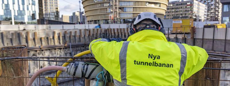 Utbyggnaden av nya tunnelbaneförbindelser är i full gång i Stockholmsområdet, men ytterligare 12 spårprojekt kan bli verklighet, enligt ett förslag från Region Stockholm som nu granskas av regionpolitikerna. Här pågår arbeten i Hagastaden i norra Stockholm stad med att bygga ut gröna linjen från Odenplan till Arenastaden.

FOTO: Liza Simonsson