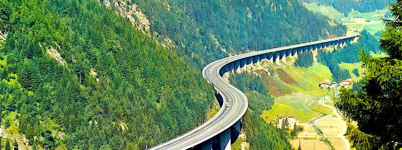 Bron Luegbrücke vid Brennerautobahn. Brennerautobahn kan behöva upphandlas på nytt. Foto: Strabag