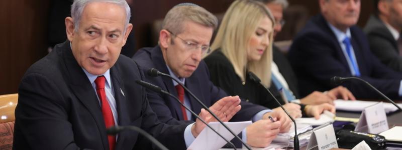 Abir Sultan/AP/TT: Israels premiärminister Benjamin Netanyahu vid helgens kabinettsmöte.