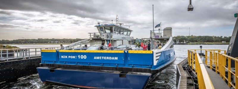 ABB-teknik säkerställer snabb laddning av Amsterdams nya elfärjor. Foto: ABB
