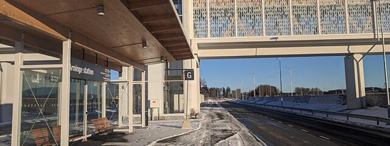 Arninge stations bussterminal. Foto: AleWi / Wikimedia Commons