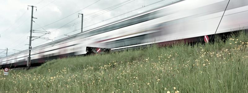 Automatiserad tågdrift kan göra järnvägen mer effektiv. Inom EU-RAIL-projektet FP1 MOTIONAL analyseras positiva och negativa effekter genom simuleringar för att öka kunskapen i branschen. Foto: Bruno Raffa/Unsplash