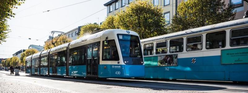 Västtrafik börjar köra med nya, längre spårvagnar i vinter. Spårvagnarna blir 45 meter långa och rymmer över 300 resenärer. Foto: Västtrafik