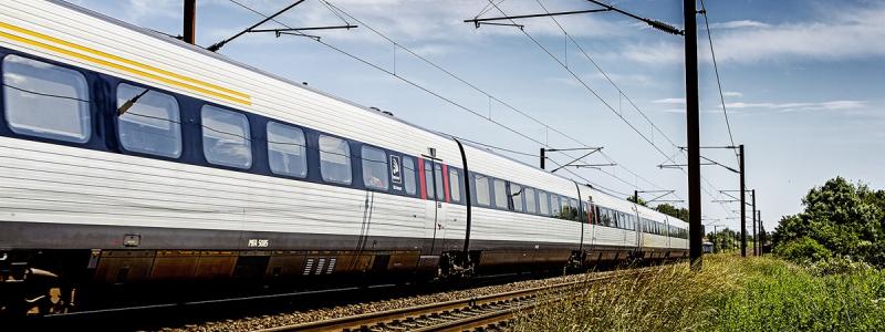 Hastighetsökningen gäller från Avedøre till Ringsted, med undantag för de yttersta delarna av sträckan och en del sträckning kring Køge Nord, där hastighetsgränsen förblir 180 km/h. Foto: Banedanmark