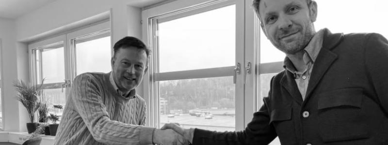 Håkan Kånge VD Halmstad Energi & Miljö, Kristian Sandahl grundare ChargeNode. Foto: ChargeNode