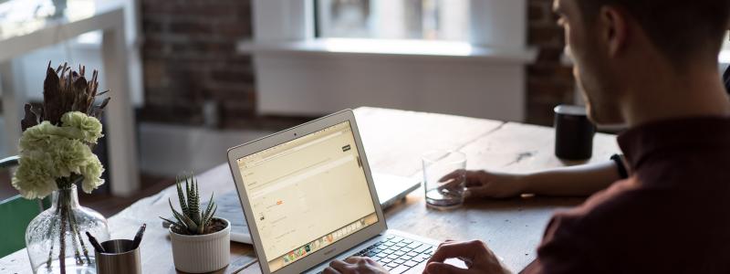 När offret väl har klickat på länken, hänvisas han eller hon vidare till en inloggningssida, där hackare kan komma åt deras känslig information. Foto: bench accounting/unsplash