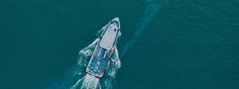 ChatGPT och andra språkmodellers förmåga att analysera maritima trafiksituationer på sjön kan komma att ändras, tror forskarna bakom en ny Lighthouseförstudie. Foto: chuttersnap/unsplash