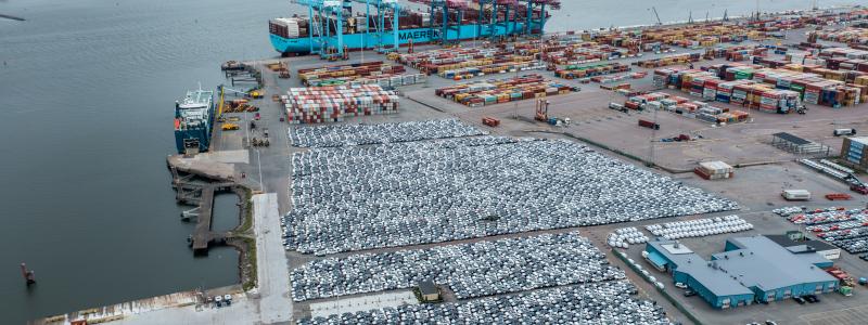Bygget av den nya transformatorstationen är en nyckelåtgärd för att bil- och containerterminalernas kajer ska kunna erbjuda elanslutning till fartyg före år 2030. Bild: Göteborgs Hamn.