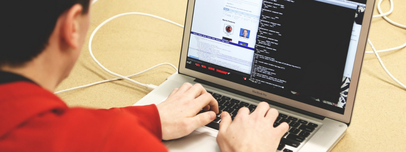 Cyberhoten ökar i Europa. Arkivbild