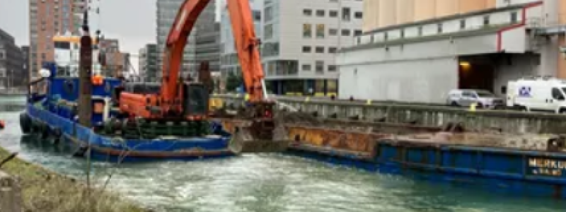 Jordmassor från Åkarp blir havsbotten i Malmö hamn. Foto: Trafikverket