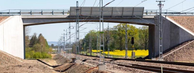 Målet med projektet är att få en ökad kapacitet på sträckan och färre störningar.  Foto: Trafikverket