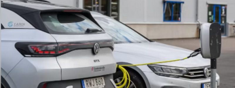 Butikerna kommer ha minst två laddare med vardera två laddpunkter. Foto: Elektroskandia