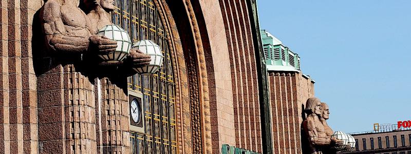 Järnvägsstationens huvudentré i Helsingfors. Foto: Creative Commons Lic. kredit: RivkahPro