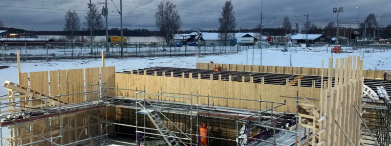 Trafikverket sätter form och armering för den nya gång- och cykeltunneln. Foto: Trafikverket