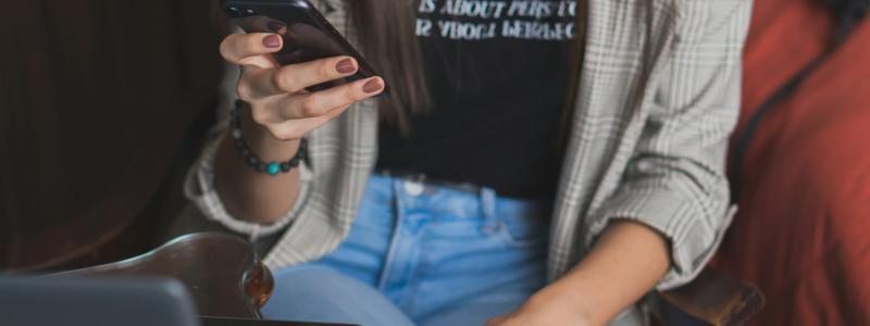 Brister finns fortfarande i mobilnätet på vissa väg- och järnvägssträckor. Foto: fausto sandoval / unsplash