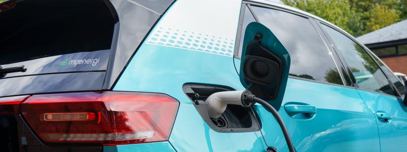 Första Wallbox Supernova 150 installerad i Sverige. Foto: myenergi/unsplash