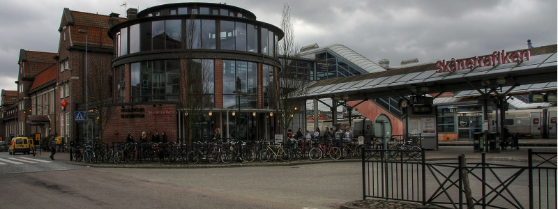 Nu blir det nytt dubbelspår mellan Hässleholm och Lund. Här Hässleholms centralstation. Foto: David Castor