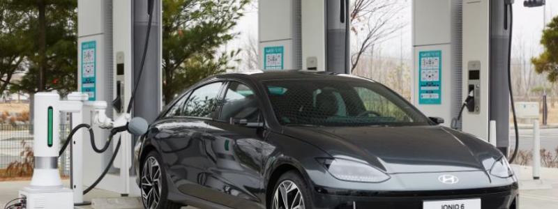 Automatic Charging Robot. Foto: Hyundai