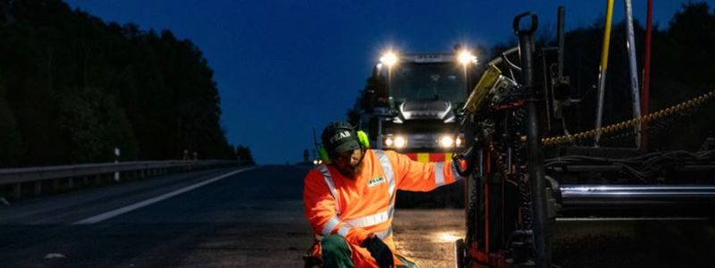 Peab Asfalt utför beläggning med 20 000 ton ECO-Asfalt åt Trafikverket. Foto: Peab