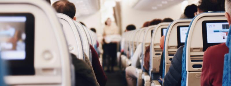 Efter begäran från parterna har Medlingsinstitutet beslutat om medling i tvisten mellan Svenska Transportarbetareförbundet och Svenska Flygbranschen om tecknandet av ett kollektivavtal för kabinpersonal. Foto: suhyeon choi/unsplash