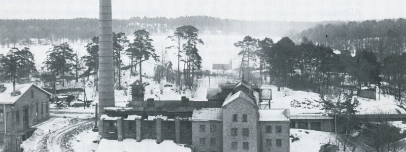 I Lövsta har Stockholms stad hanterat sopor och latrin allt sedan 1890-talet. Här fanns även en stor soptipp och två sopförbränningsanläggningar samt en järnvägslinje, Arkivbild