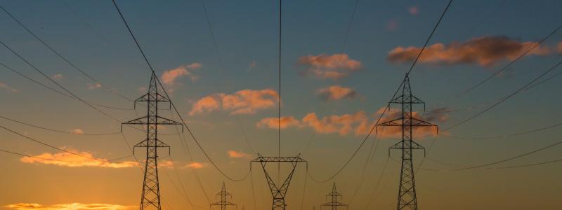 Karlstadsbenet består av två nya 400 kilovoltledningar mellan Midskog utanför Östersund till Borgvik en bit från Karlstad. Foto: matthew henry/unsplash