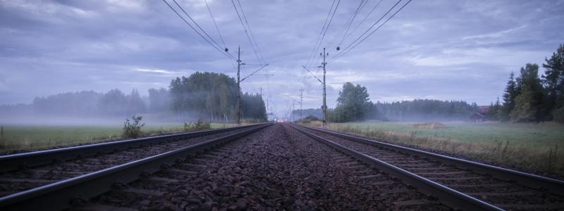 Nobelbanan är en möjlig framtida järnväg mellan Kristinehamn och Örebro som knyter ihop Värmland och Mälardalen. Foto: daniel moqvist/unsplash