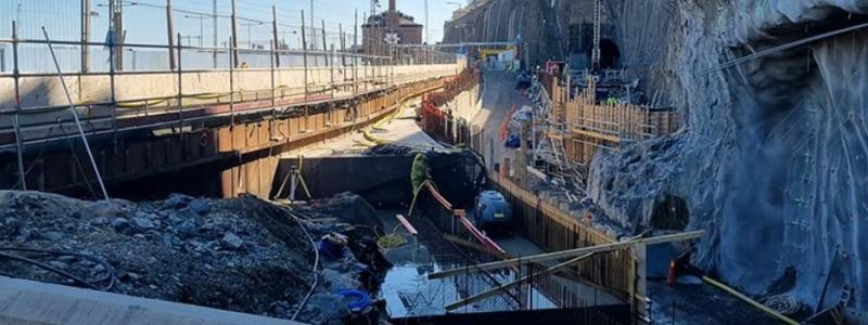 Brofundament har börjat gjutas vid in- och utfartsrampen. Foto: Stockholms stad