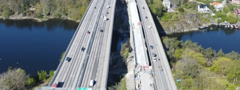 I sommar byggs dammar som ska rena dagvattnet från Skurbroarna innan det rinner ut i Skurusundet. Foto: Trafikverket