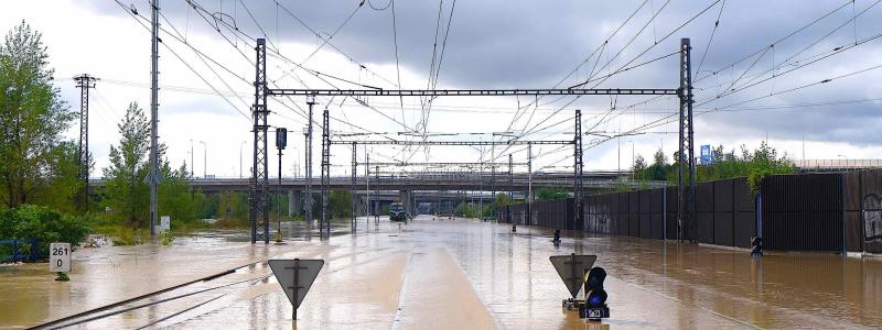 Tjeckiska järnvägsstationen Ostrava-Svinov efter översvämning 15 september 2024. Foto: Wikipedia common. Kredit: Kamil Czaiński