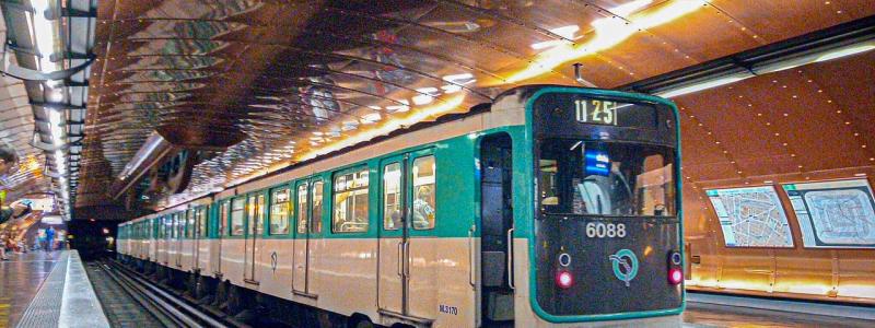 Metro-tåg på linje 11 i Paris. Foto: Wikipedia Commons. Kredit: RATP 77 OFF