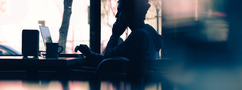AI diskuteras flitigt på i stort sett alla större företag. Foto:  hannah wei/unsplash