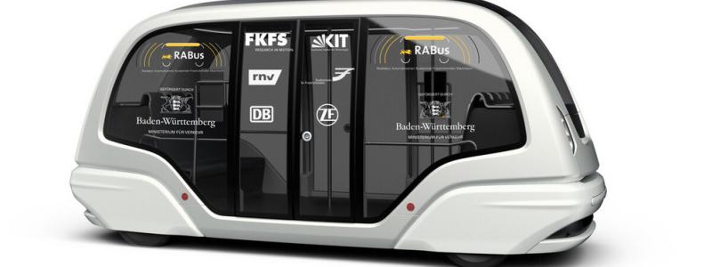 RABus-projektet är ett samarbete mellan flera aktörer, däribland forskningsinstitut, transportföretag och teknikföretag. Bland annat byggs de autonoma shuttlebussarna i Slovenien, medan den avancerade tekniken för autonom körning utvecklas av ZF Friedrichshafen i Tyskland. Foto: RABus-projektet