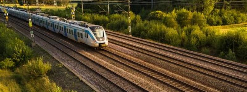 Regeringen har kommit med beskedet att planerna för byggnationen av tågsträckan mellan Borås och Göteborg ska återupptas. Foto: Trafikverket