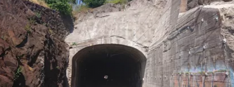 De bärande betongvalven i tunnlarna har snart uppnått sin tekniska livslängd. Foto: Trafikverket
