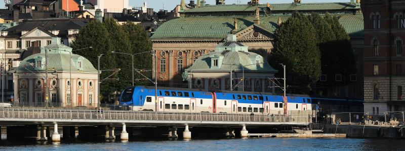 Högtryck på järnvägen under sommaren Foto: Dmitrii E./Unsplash