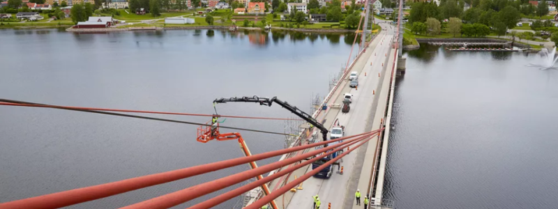Ambitionen är att de mest omfattande arbetsmomenten som innebär att bron stängs av ska vara klara under 2022.