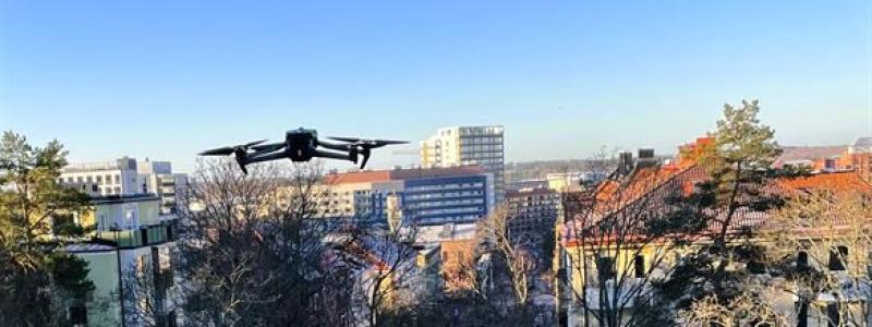 Med hjälp av drönarteknik kan Sundbyberg effektivisera sin stadsplanering, miljöarbete och infrastruktur. Foto: Sundbybergs stad
