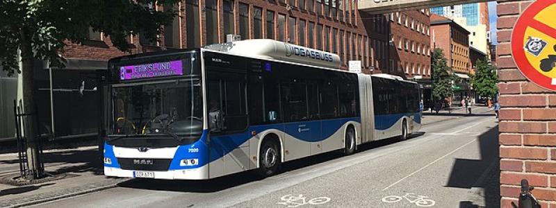 Svealandstrafiken ansvarar för kollektivtrafiken i Västmanland och Örebro län, och behöver säkra IT-lösningar för att stödja sin verksamhet. Foto: Wikimedia Commons